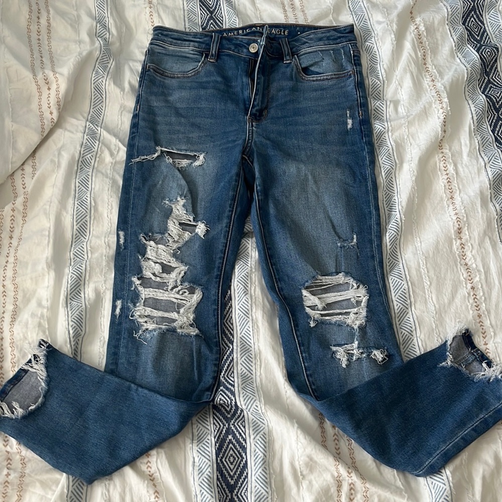 American Eagle Outfitters Skinny distress jeans